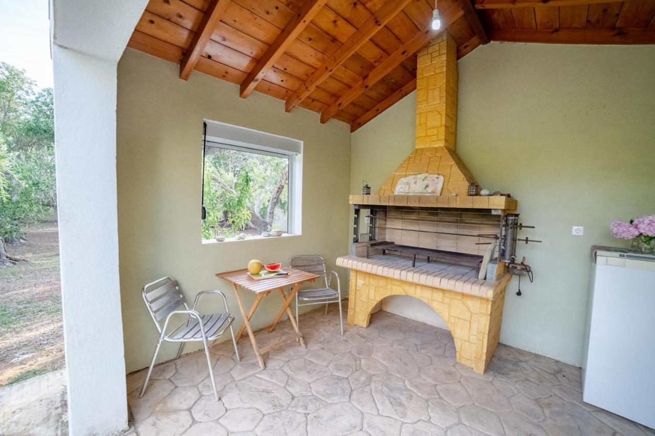 Halikounas Villa Adonis מראה חיצוני תמונה
