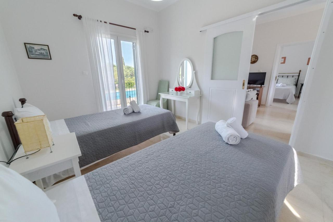 Halikounas Villa Adonis מראה חיצוני תמונה